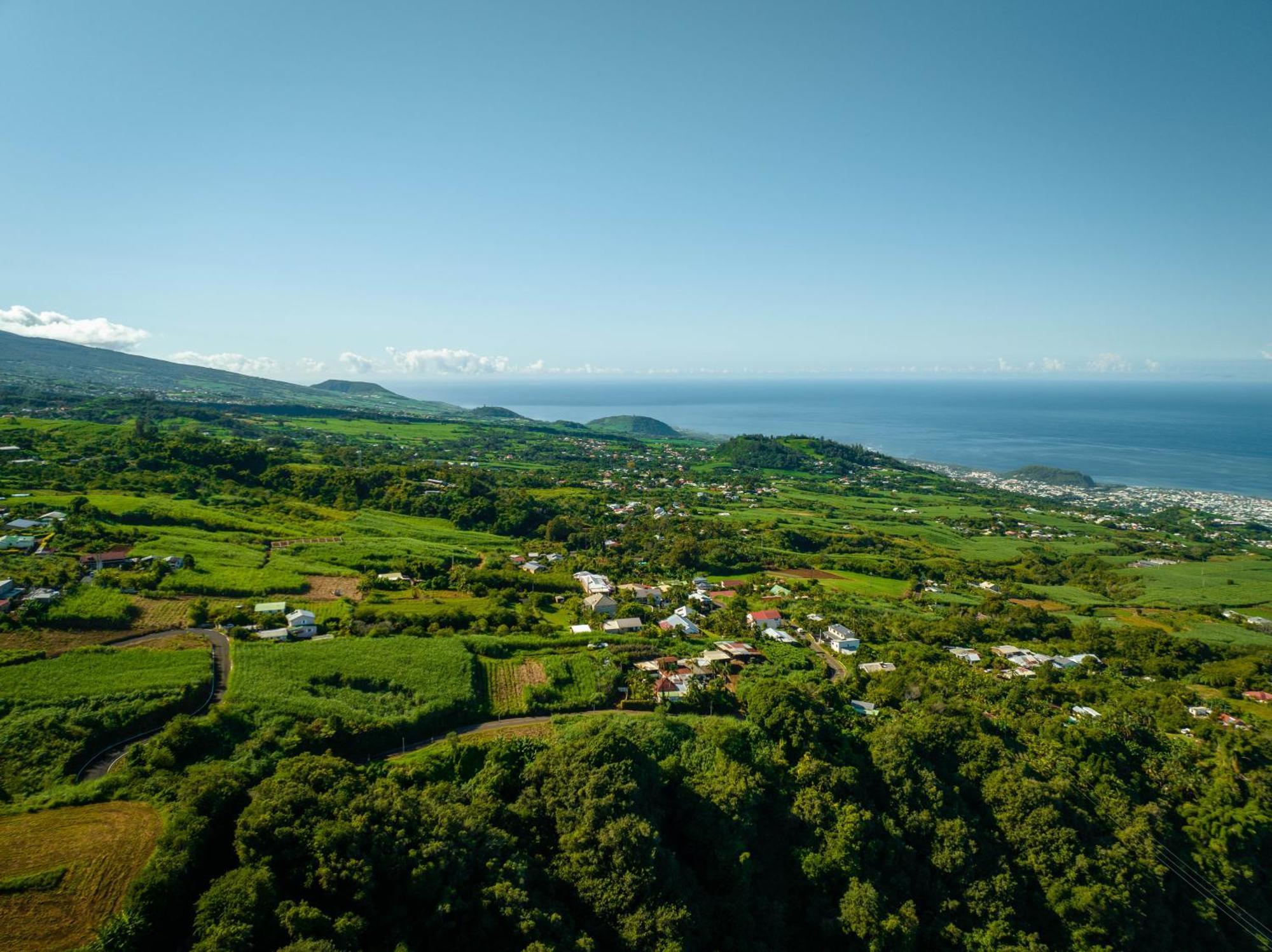 Les Hebergements Au Dy-Na Petite Île Esterno foto