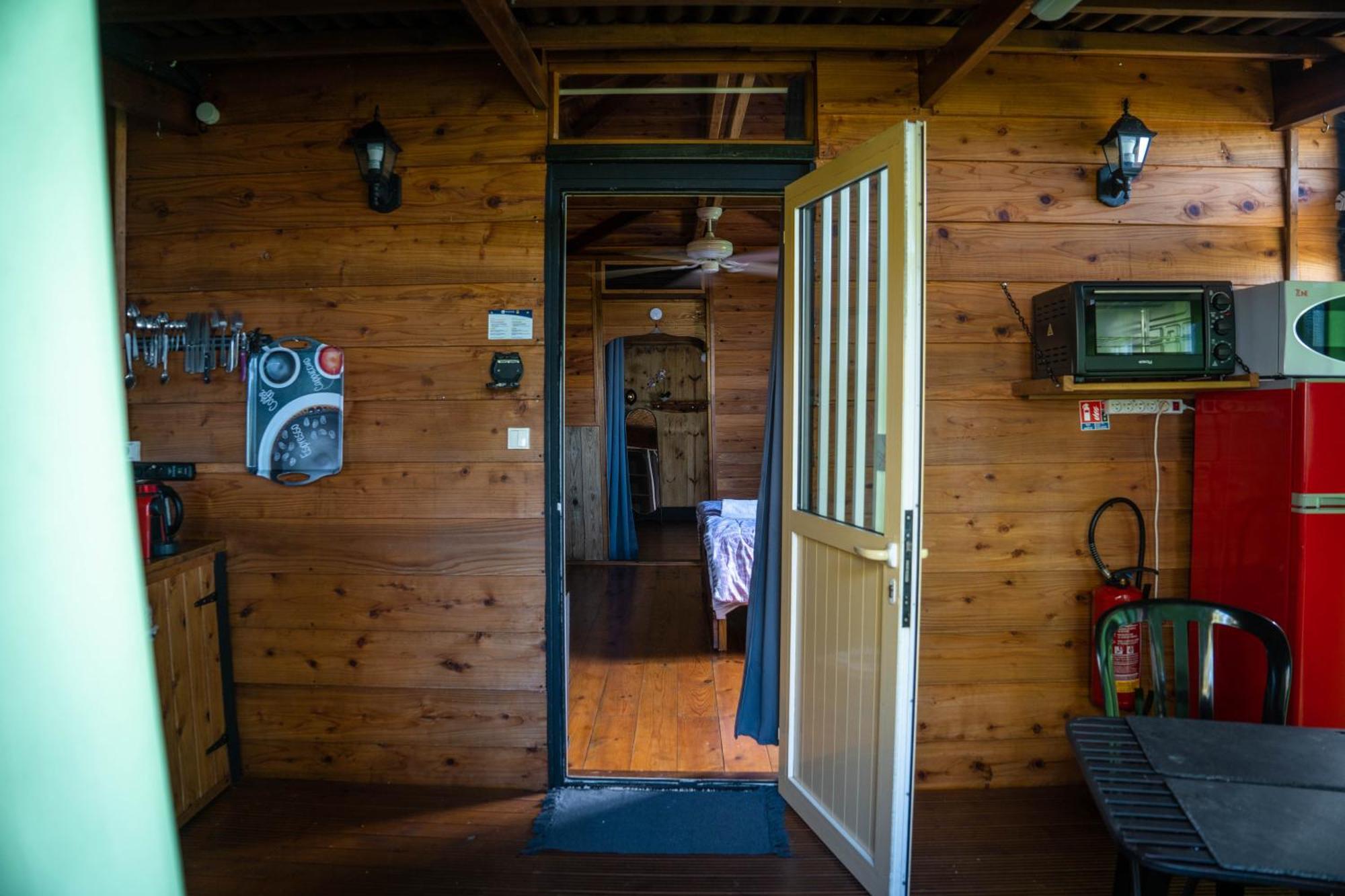 Les Hebergements Au Dy-Na Petite Île Esterno foto